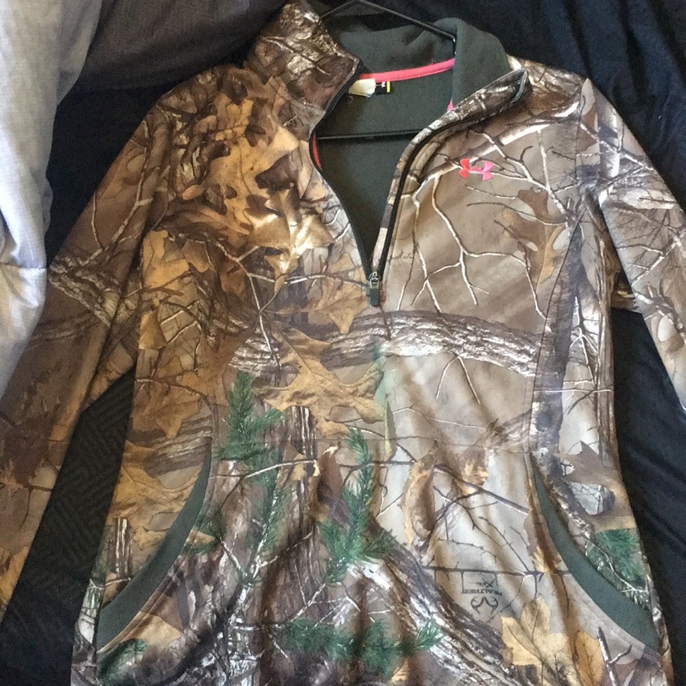 Under Amour Camo quarter zip jacket